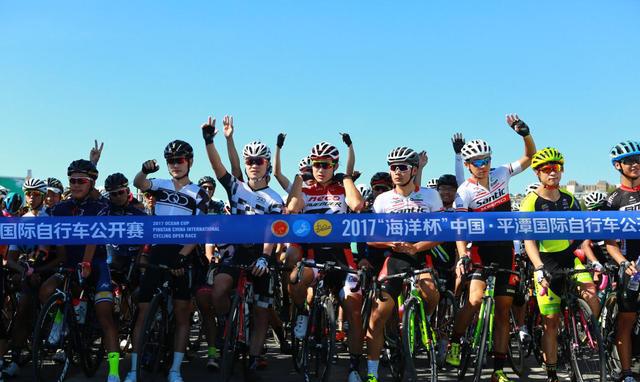 绿茵盛宴正式开启2025FC PRO大师赛day1赛事回顾